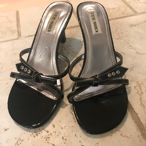 💥Steve Madden patent leather sandals💥